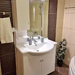 Sweethome - Comfy Center Rodos